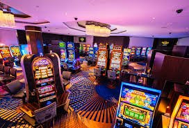 Antarmuka pengaturan taruhan dan pilihan fitur dalam Mahjong Ways